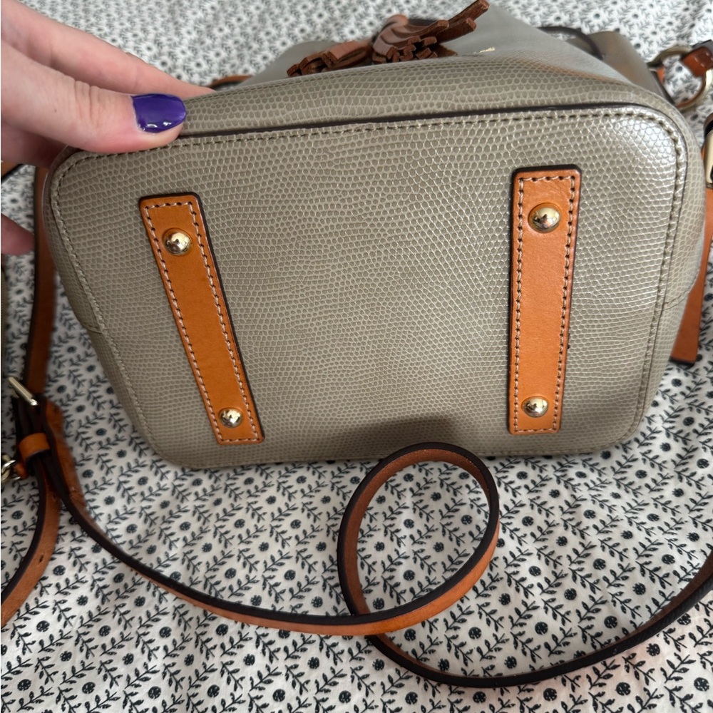 Dooney & Bourke Bucket bag in Elephant - Picture 4 of 5